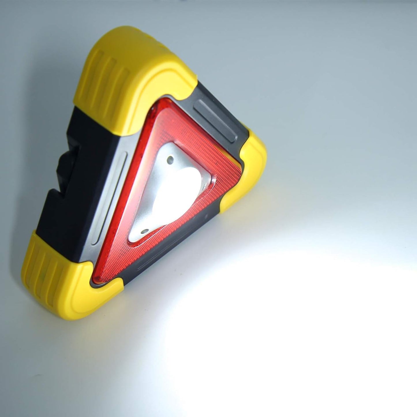 TriSafe X2® — Lámpara Triangular de Emergencia 6 en 1